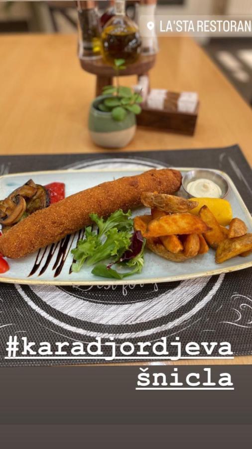 Santa Villa & Restaurant Sremska Mitrovica Eksteriør billede