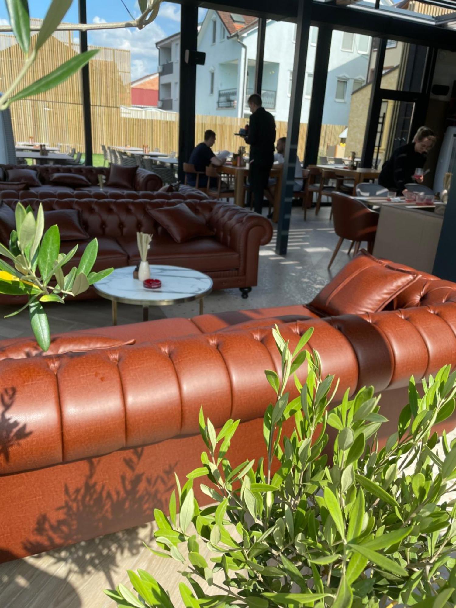 Santa Villa & Restaurant Sremska Mitrovica Eksteriør billede