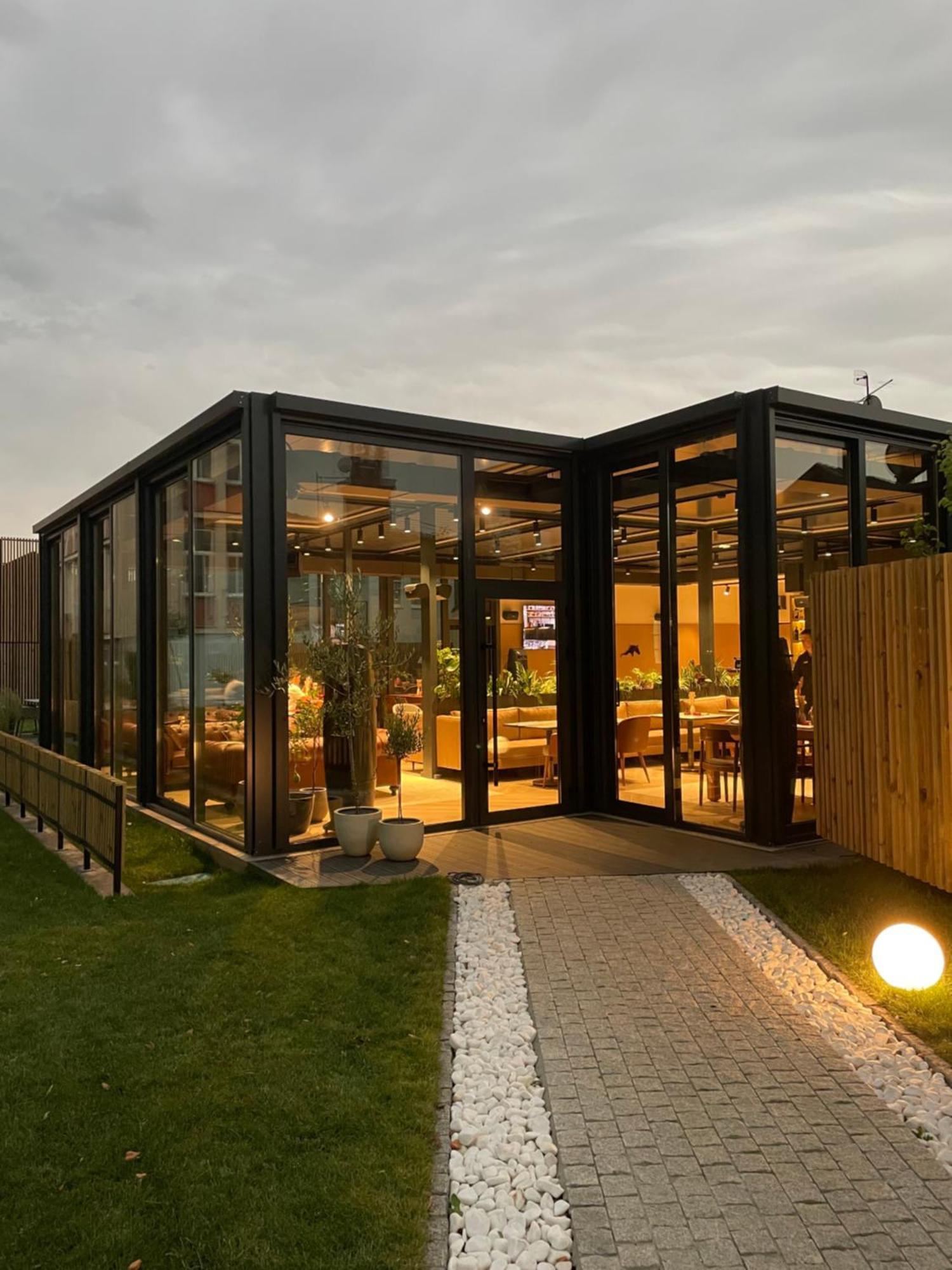 Santa Villa & Restaurant Sremska Mitrovica Eksteriør billede