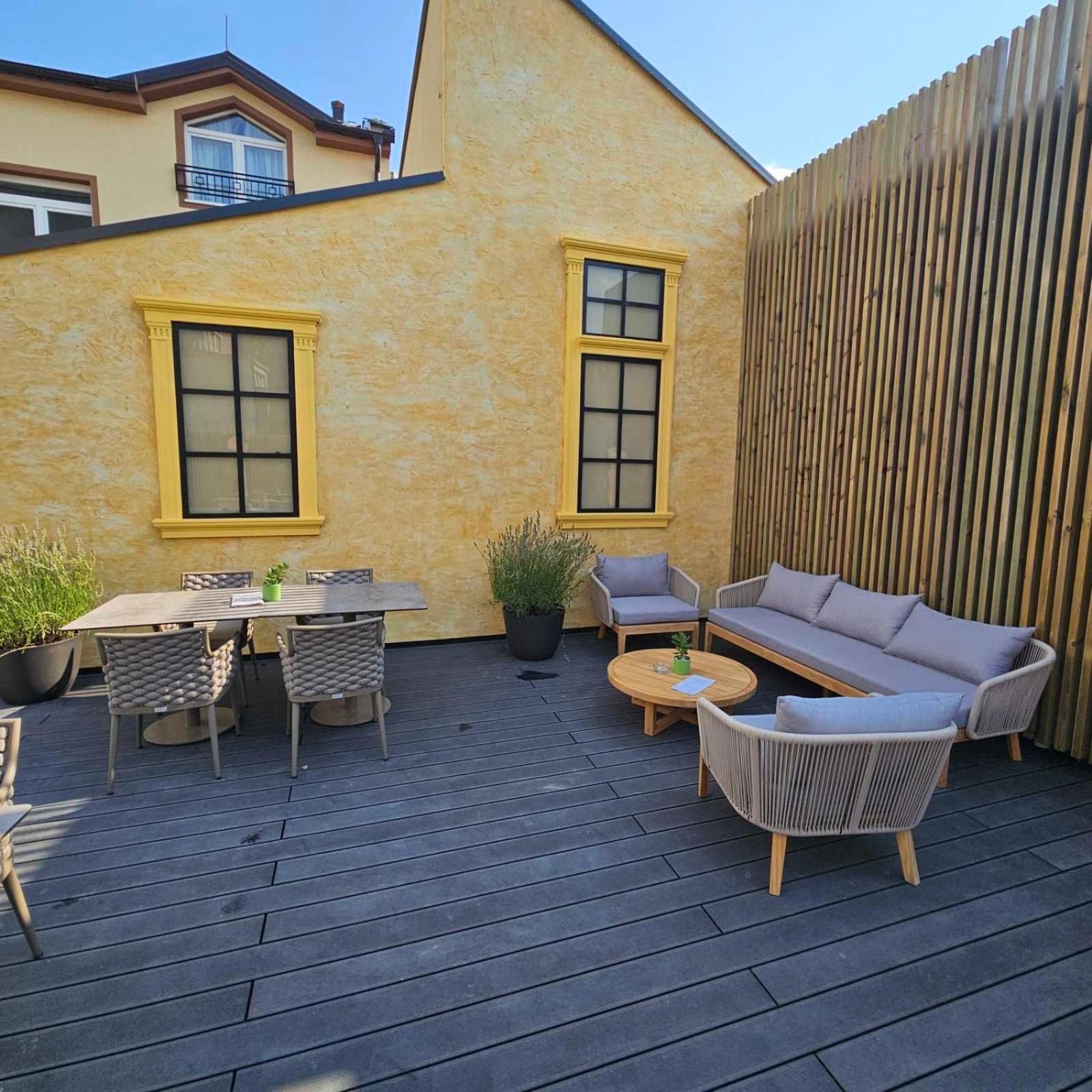 Santa Villa & Restaurant Sremska Mitrovica Eksteriør billede